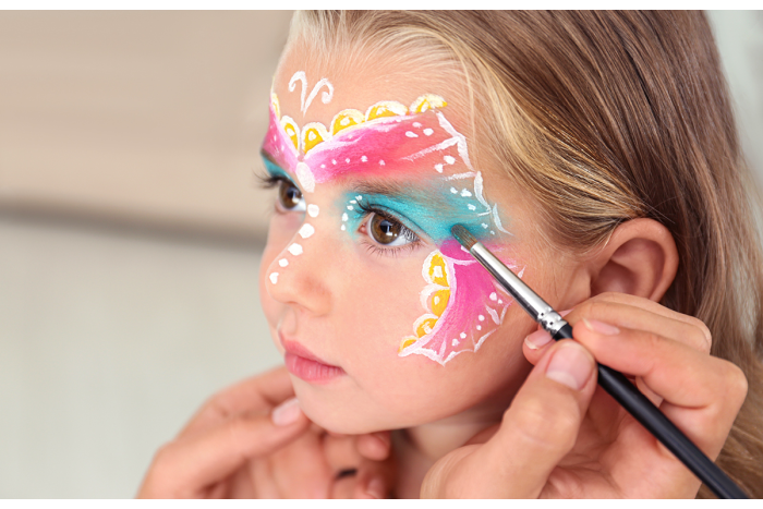 WORKSHOP PICTURA PE FATA